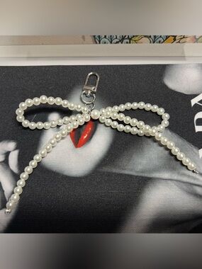NEW Beaded Bow Bag Charm Keychain